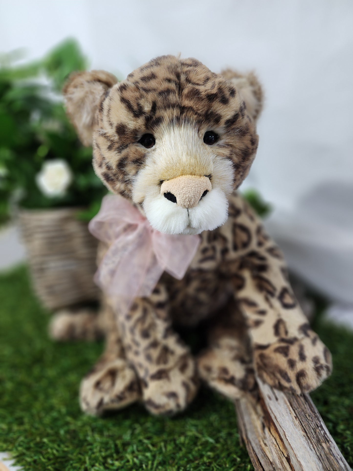 CHARLIE BEAR SAUNTER
