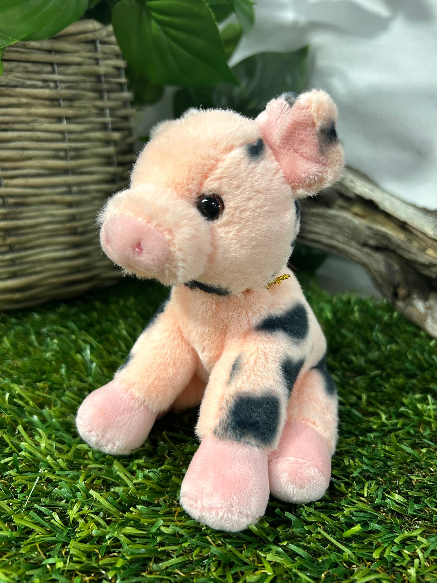 CHARLIE BEAR CUDDLE CUB SPOTTED PIG