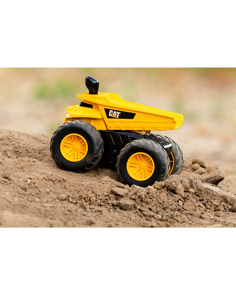 CAT TOUGH TREADS DUMP