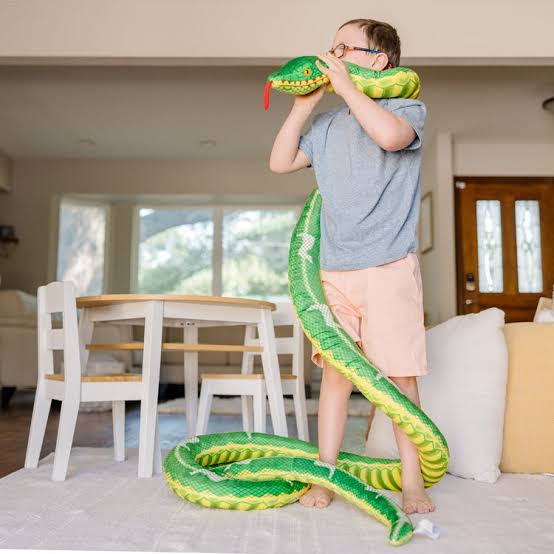 M&D LARGE PLUSH SNAKE