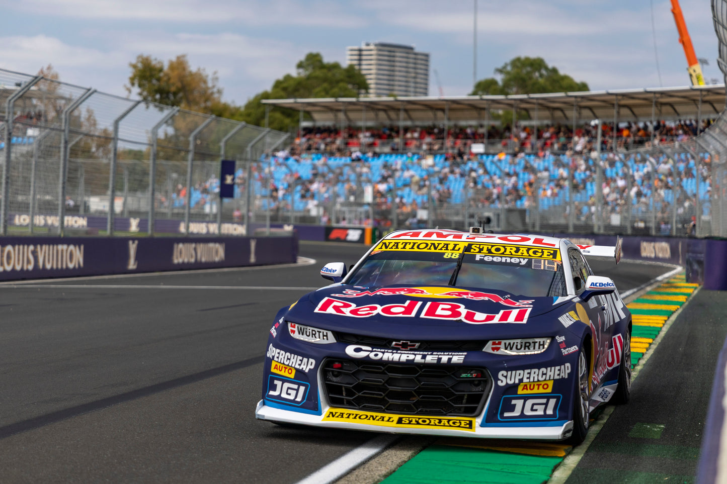 1:18 RED BULL #88 2025 MELBOURNE FEENEY