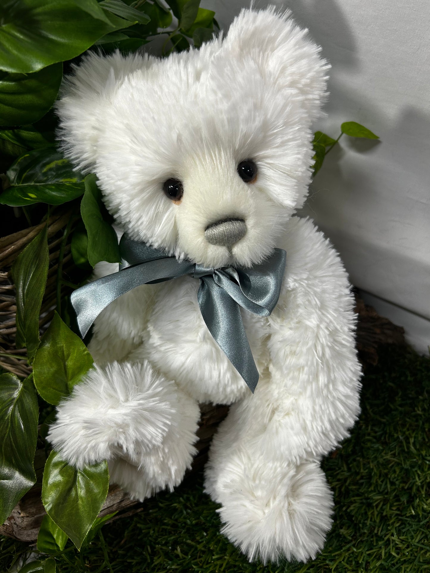 2025 CHARLIE BEARS MAJA