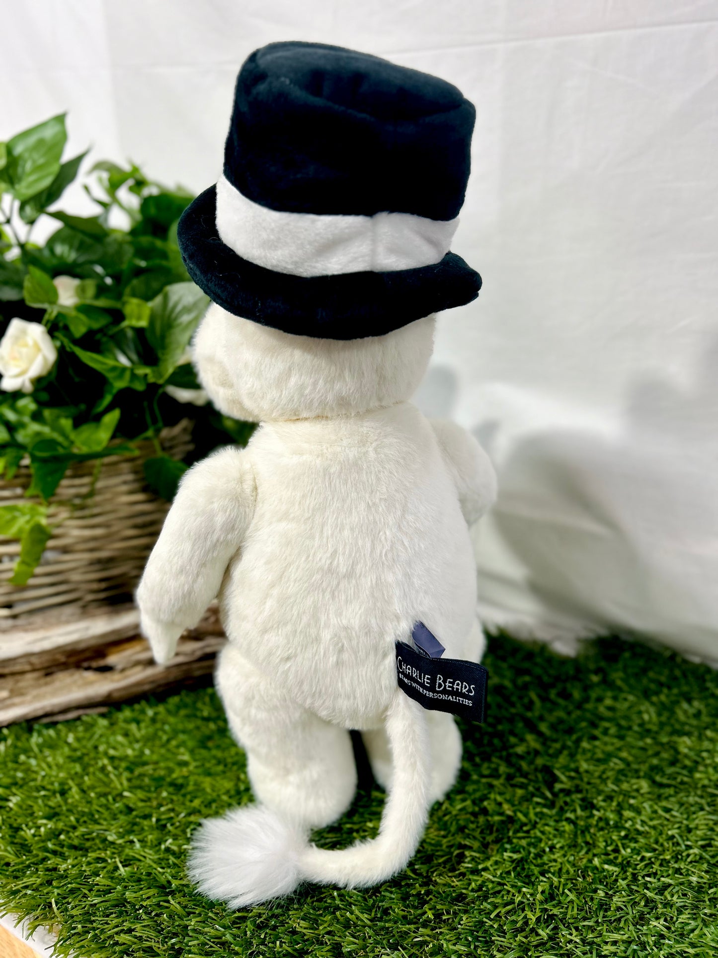 2025 CHARLIE SIGNATURE BEAR MOOMINPAPPA