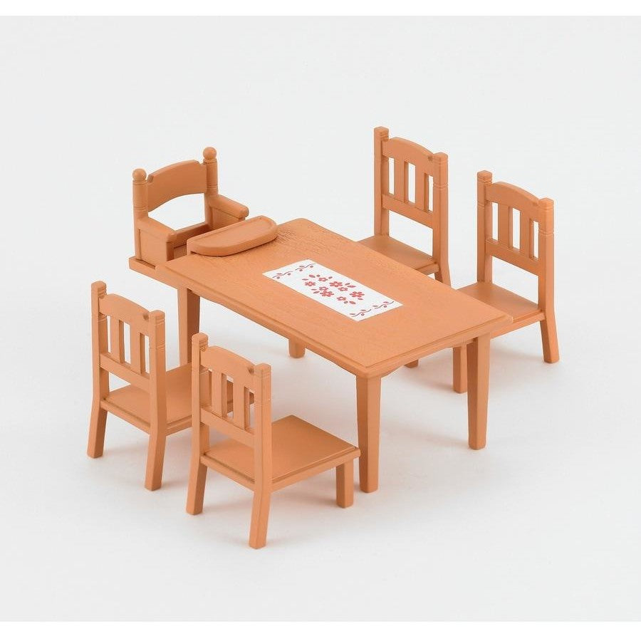 SYL/F FAMILY TABLE AND CHAIRS