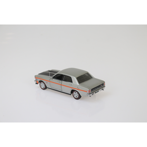 D/C 1:32 SILVER FOX XW GTHO FORD STRIPE