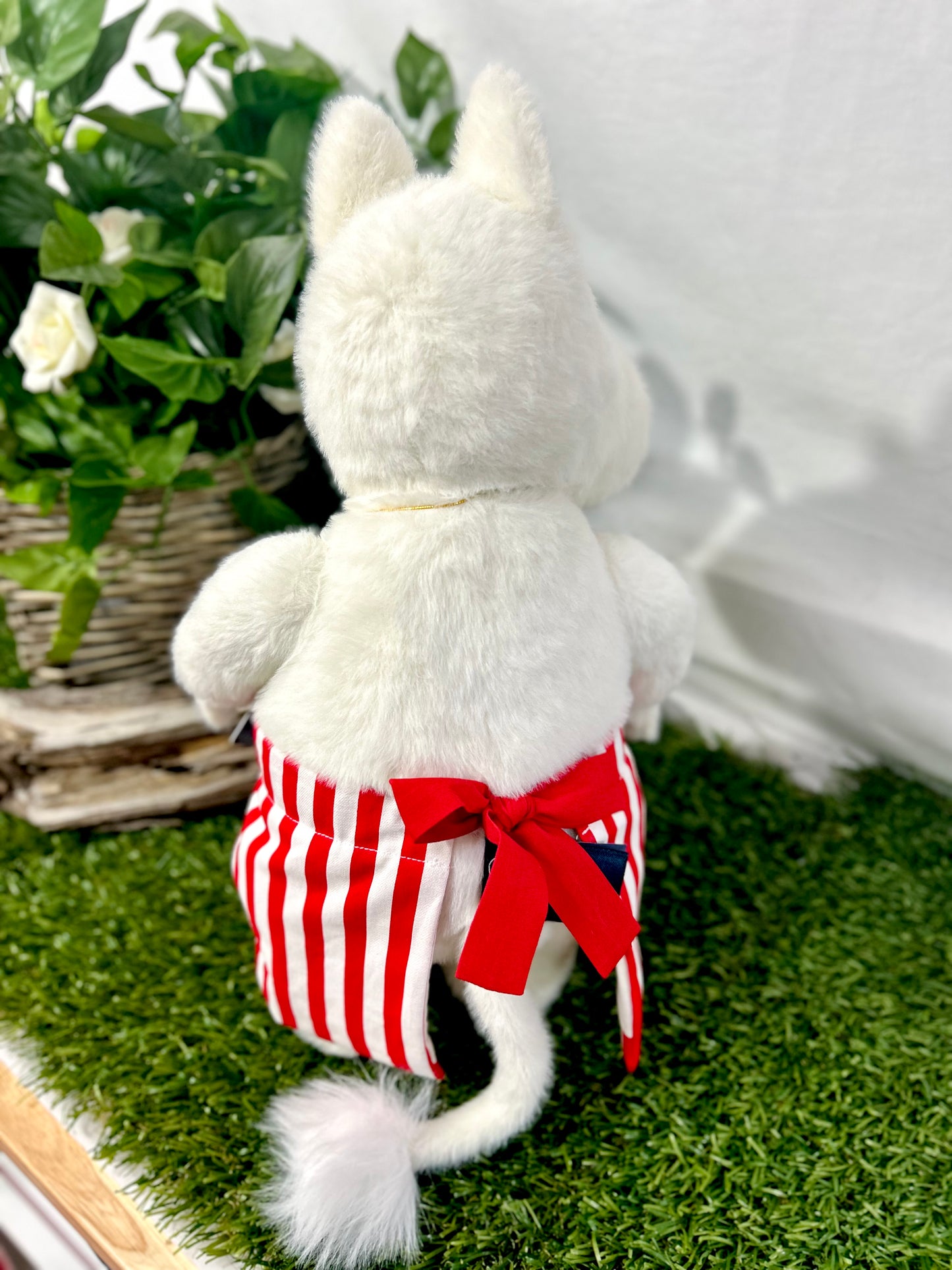 2025 CHARLIE SIGNATURE BEAR MOOMINMAMMA