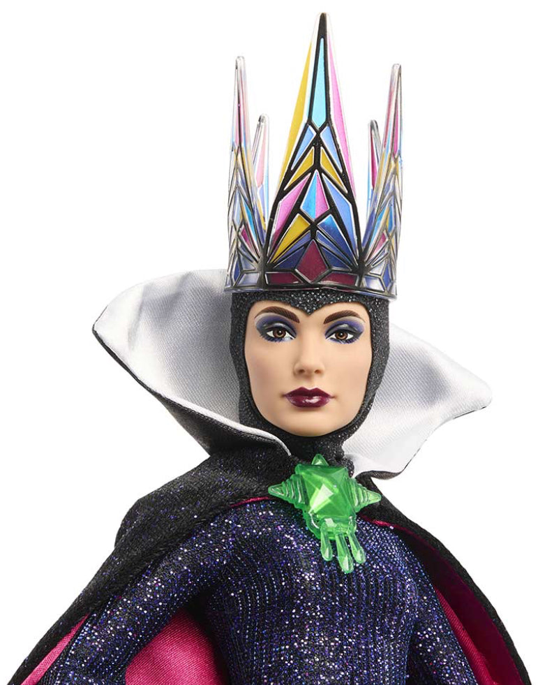 DISNEY COLLECTOR SNOW WHITE EVIL QUEEN