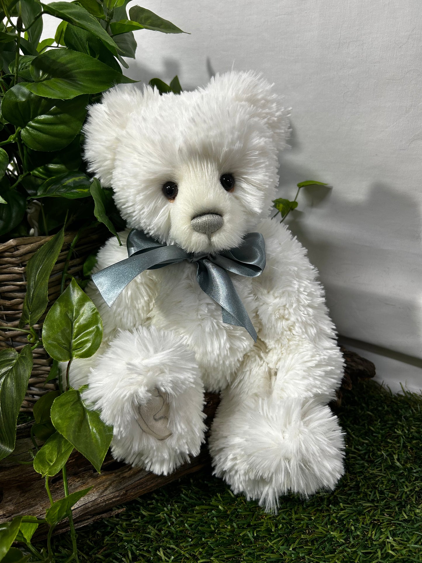 2025 CHARLIE BEARS MAJA