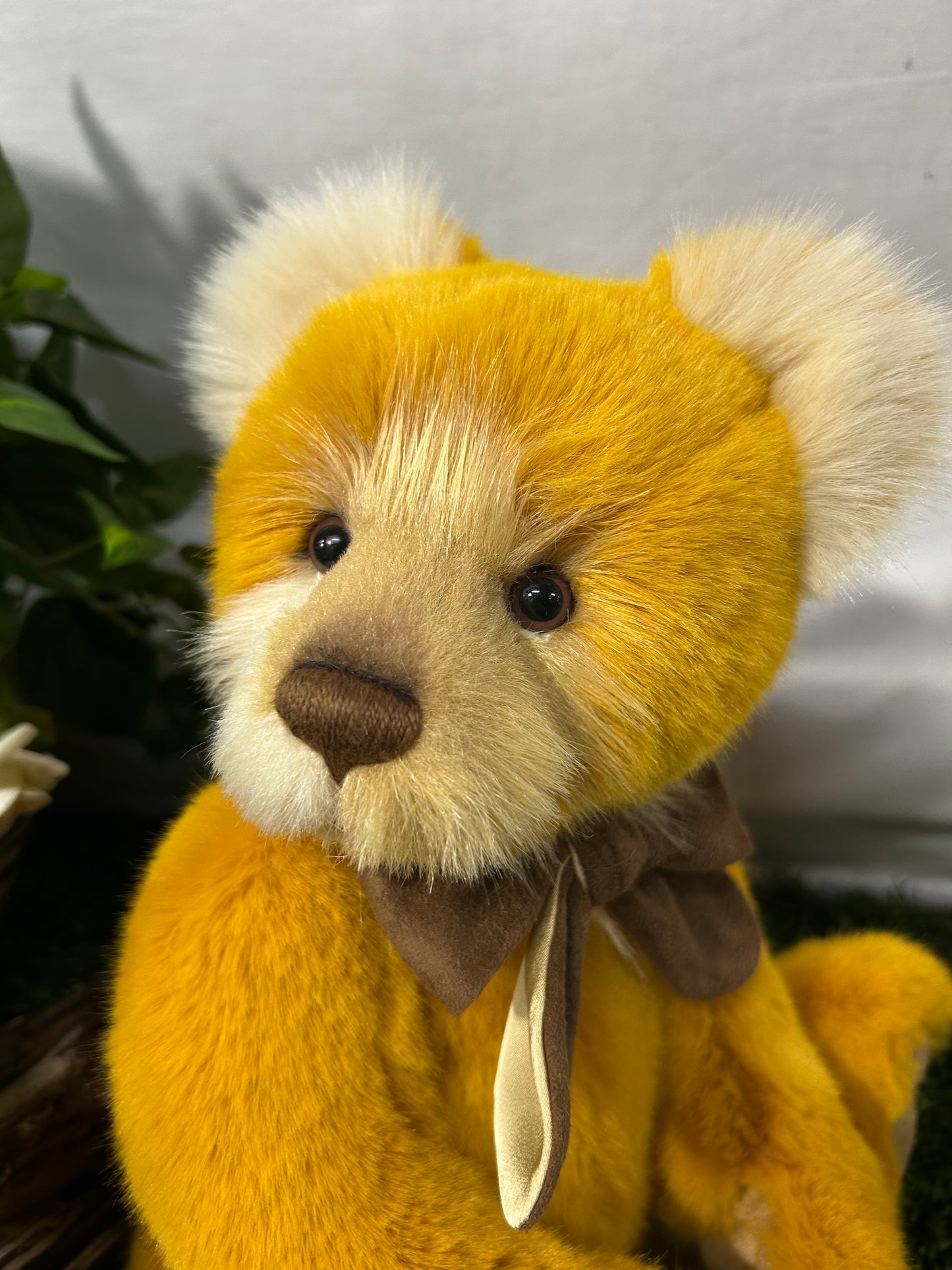 2025 CHARLIE BEARS MRS JONES