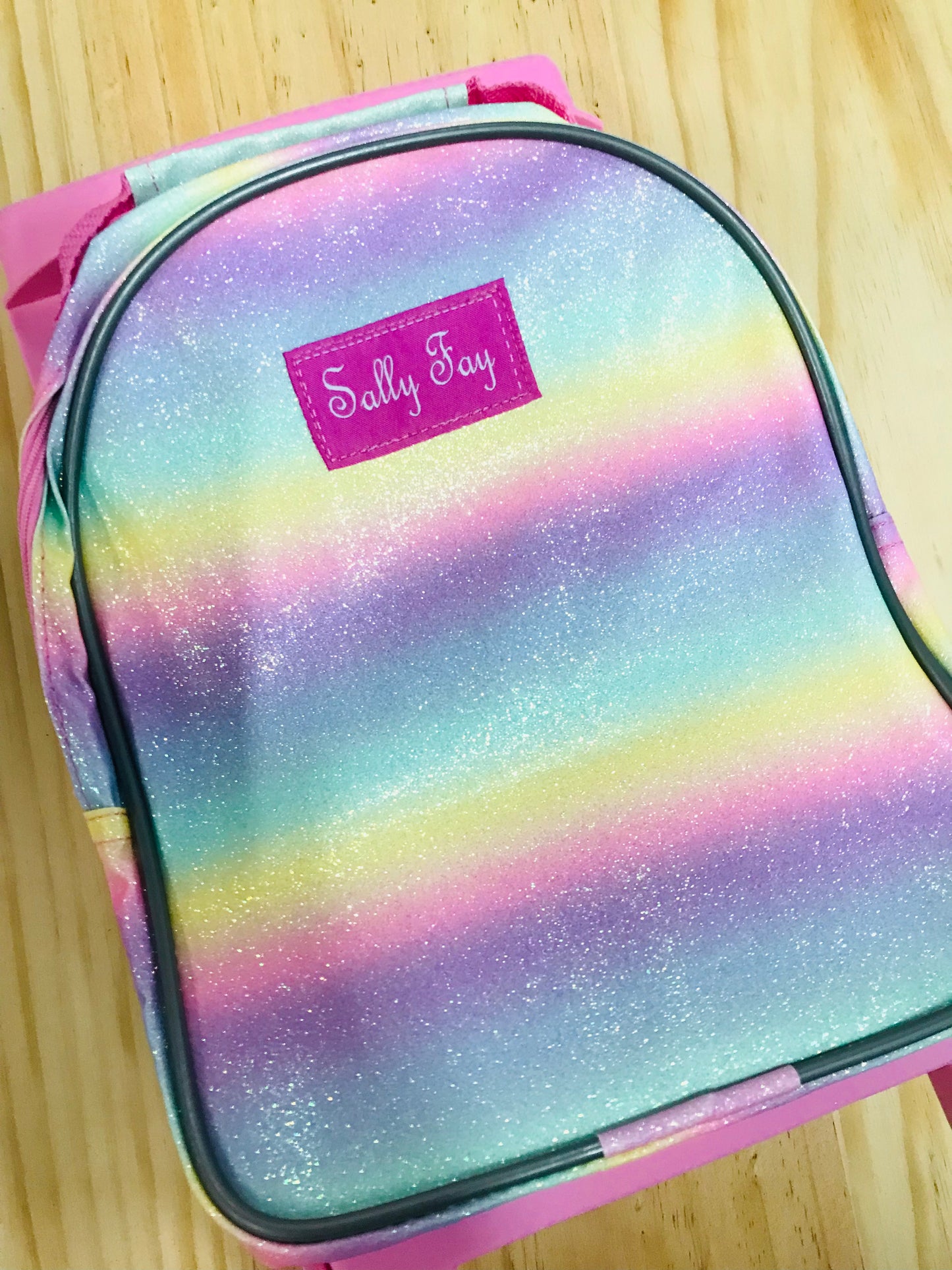 SALLY FAY RAINBOW ROLLING CASE