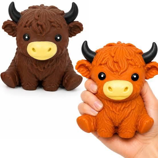 SQUISHY JUMBO HIGHLAND COW