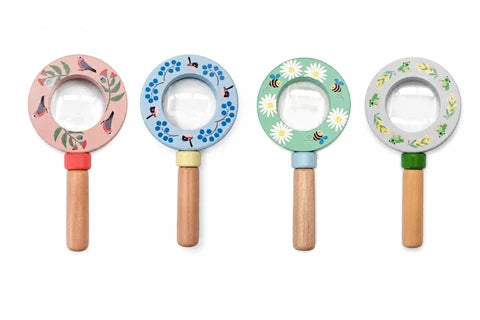 WOOD MAGNIFYING GLASS AUSSIE BACKYARD
