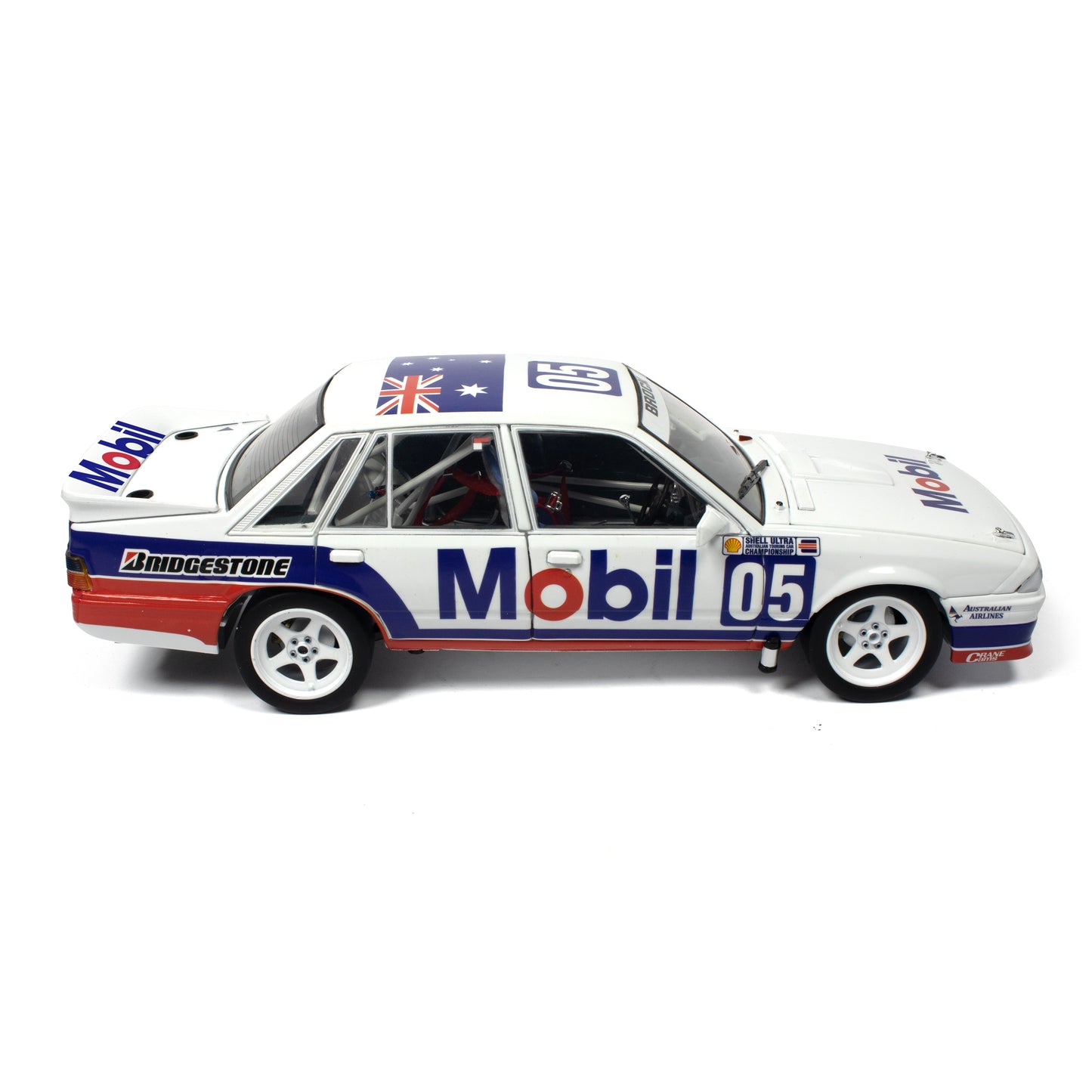 1:18 VL COMMODORE PETER BROCKS 05