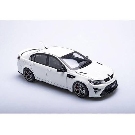 1:18 HSV GEN F2 GTSR 2017 HERON WHITE