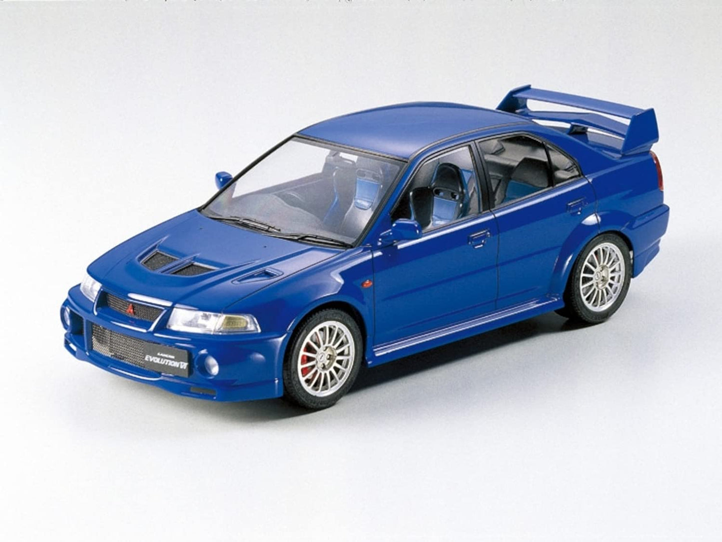TAMIYA 1:24 LANCER EVOLUTION VI