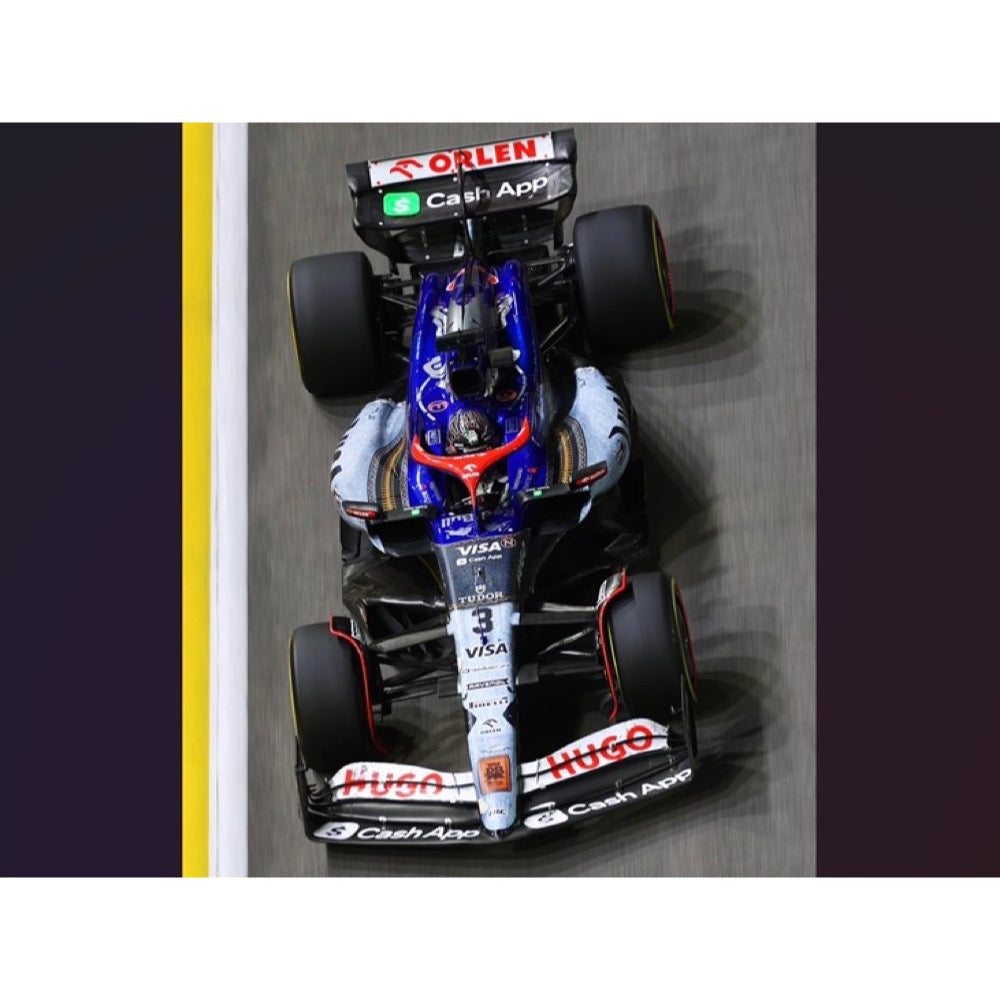 1:18 F1 Vcarb Team Sinapore Gp Daniel Ri