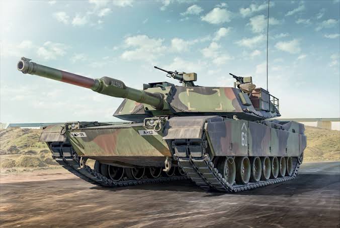 Italeri 1:35 M1A1 Abrams Tank