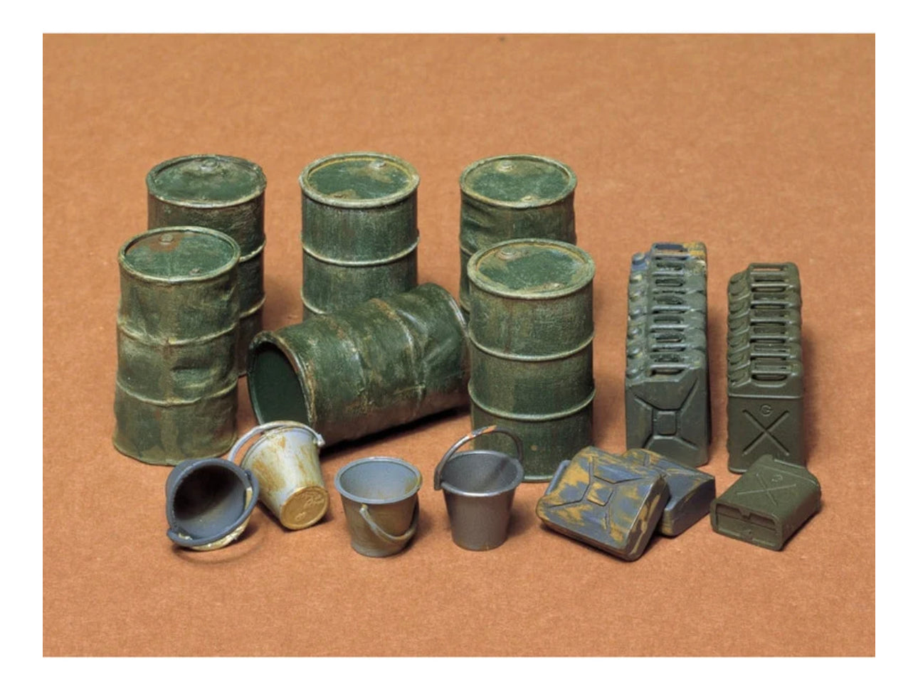 TAMIYA 1/35 JERRY CAN SET