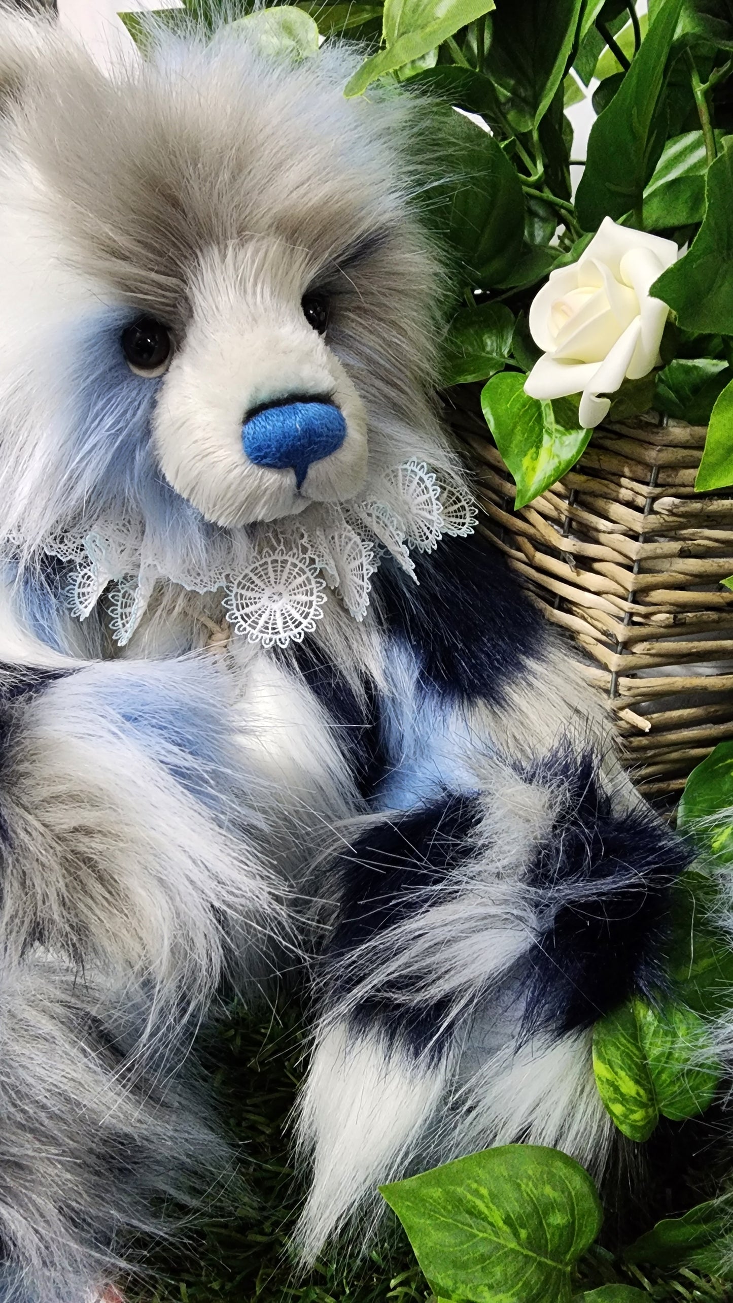 2025 CHARLIE BEARS EXCL JANINE