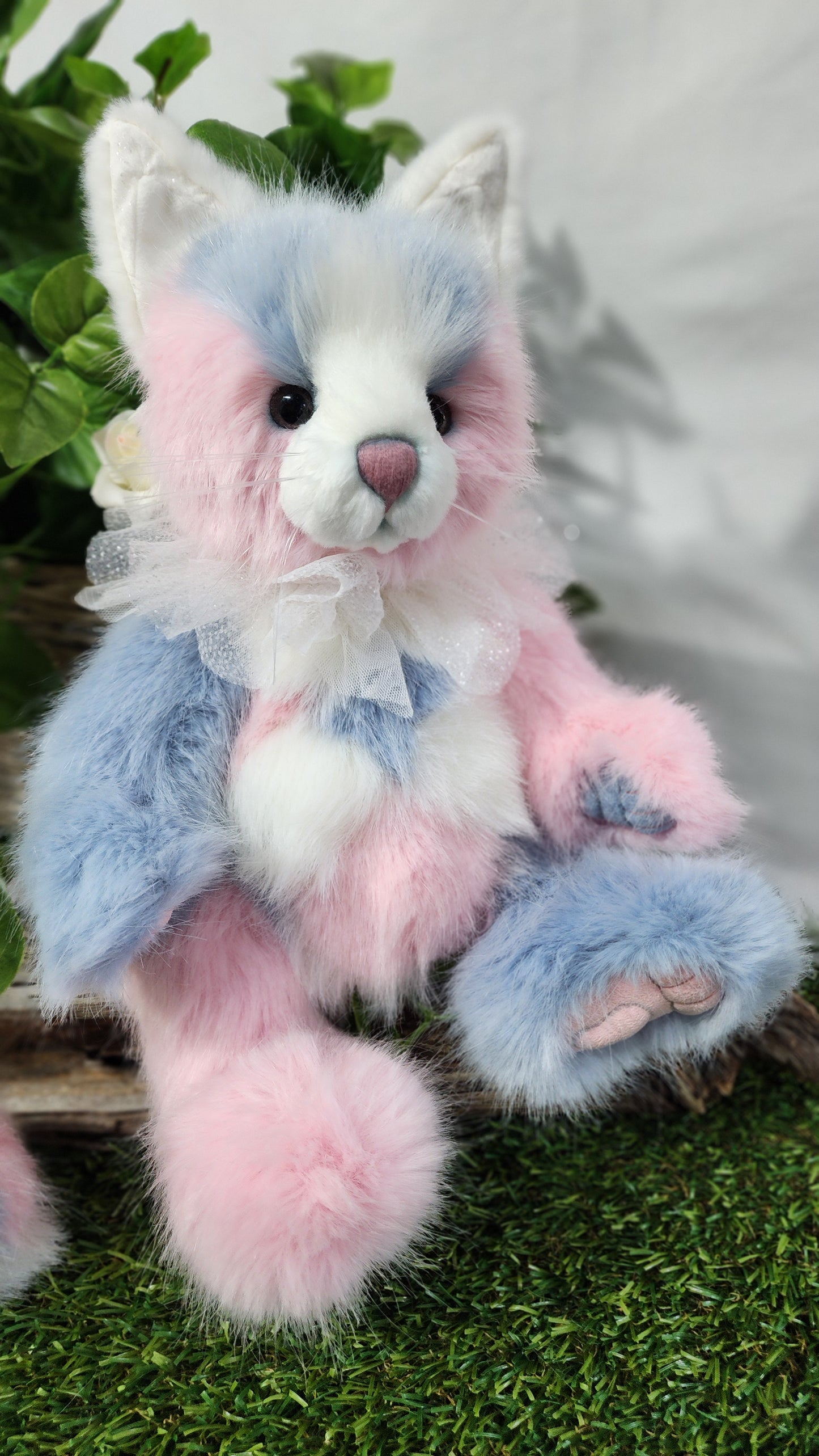 2025 CHARLIE BEARS EXCL COSMO