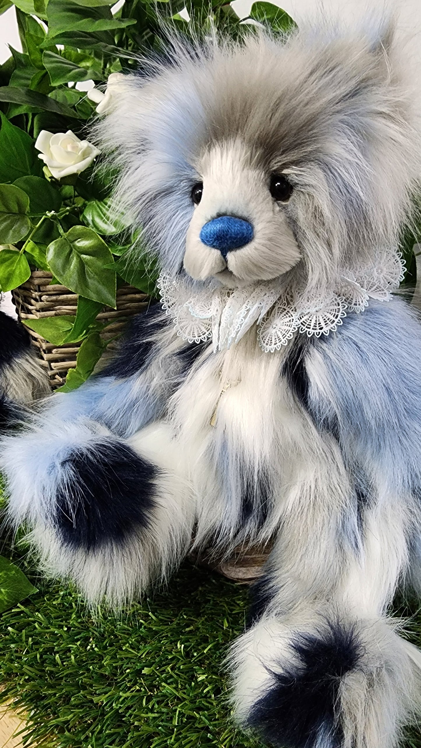 2025 CHARLIE BEARS EXCL JANINE
