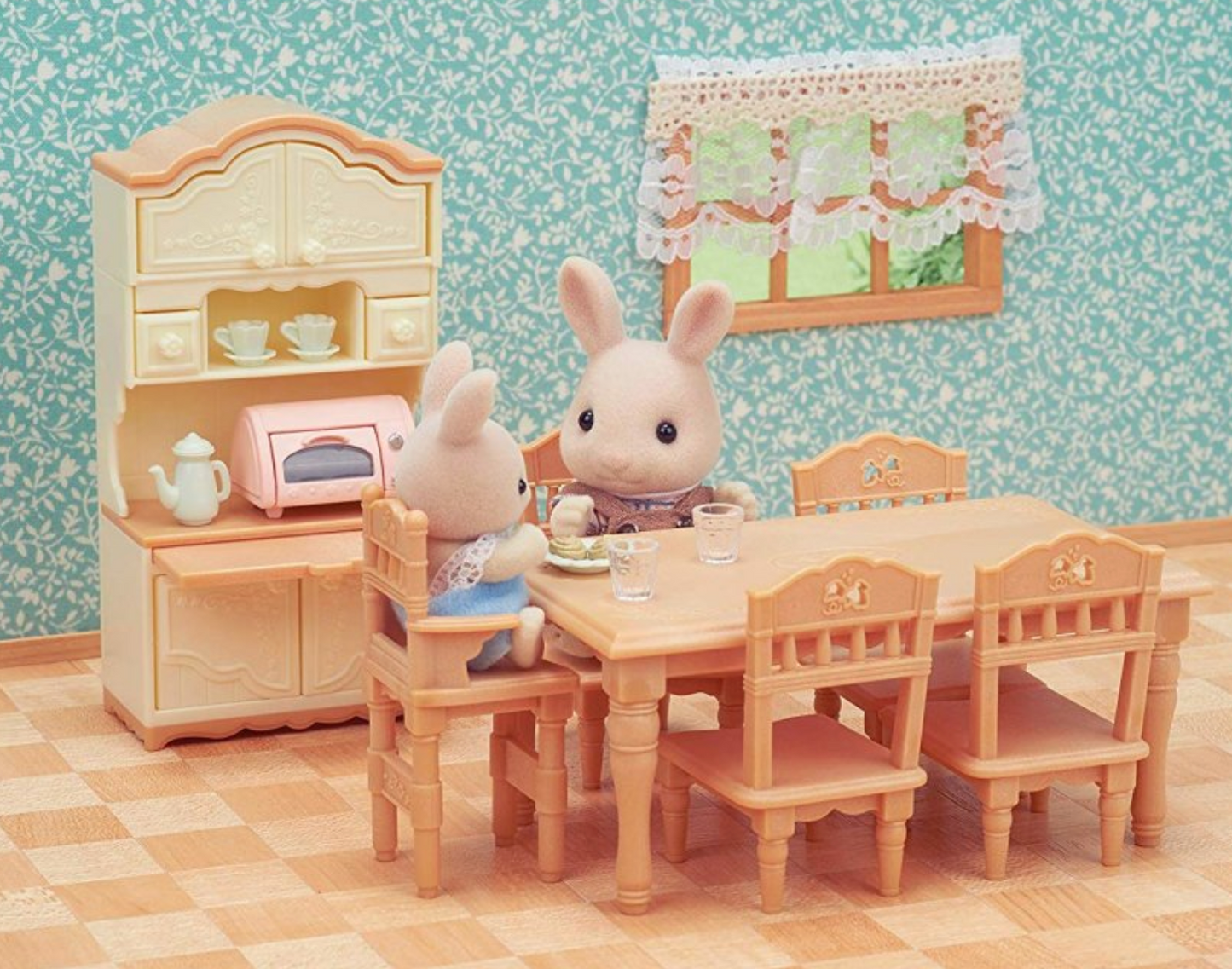 SYL/F DINING ROOM SET