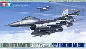 Tamiya 1:48 F-16 Fighting Falcon