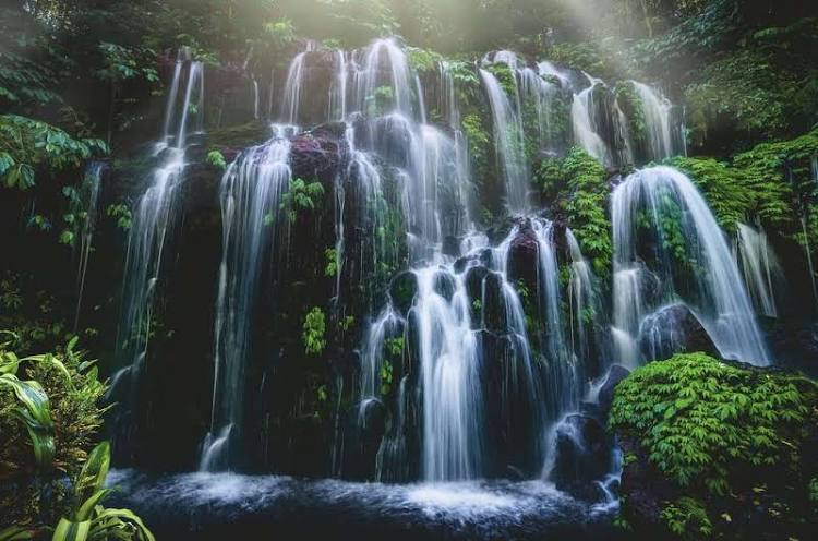 PUZZLE 3000PC WATERFALL RETREAT BALI