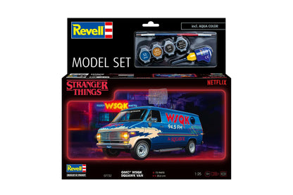REVELL 1/25 SQUAWK VAN MODEL SET