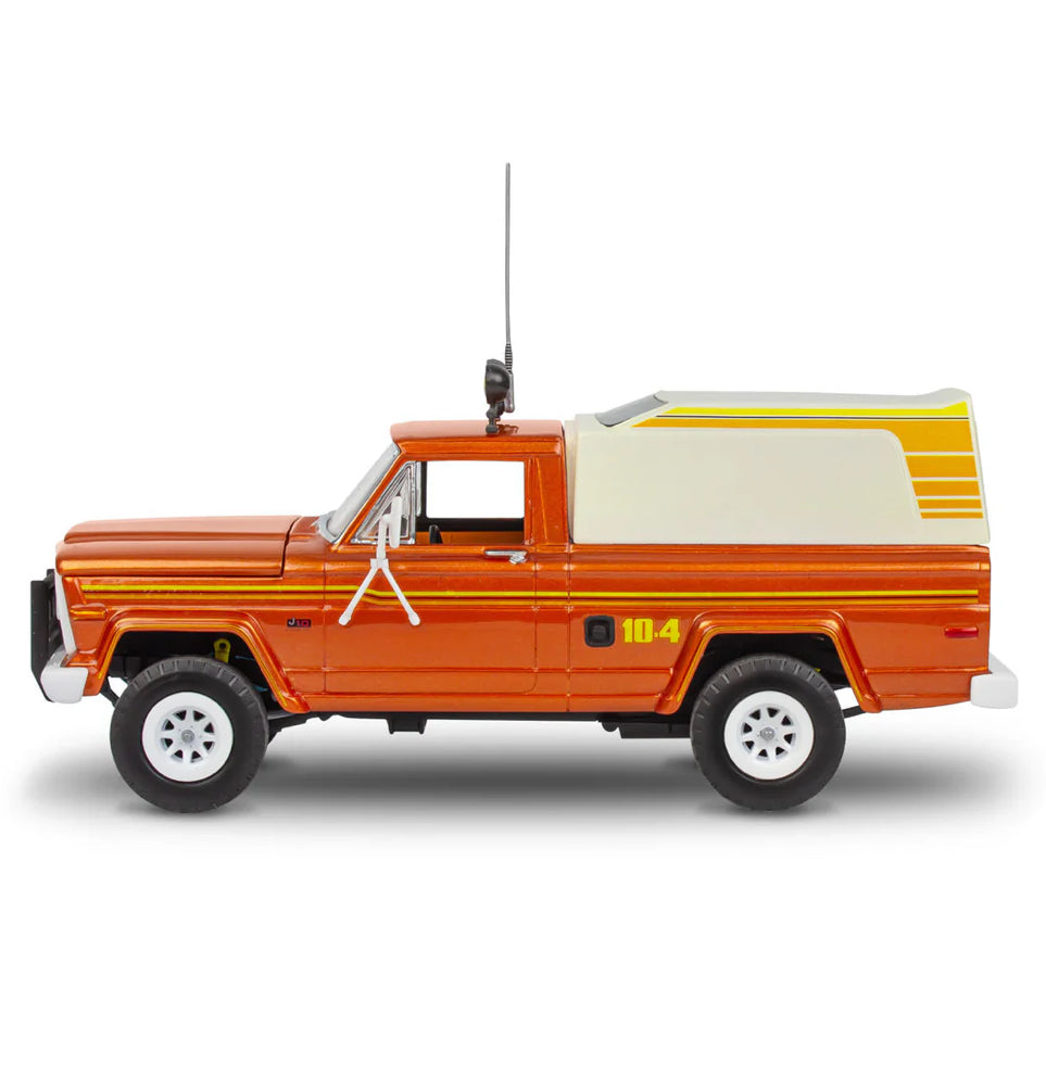 REVELL 1:24 JEEP J-10 PICKUP W CAMPER