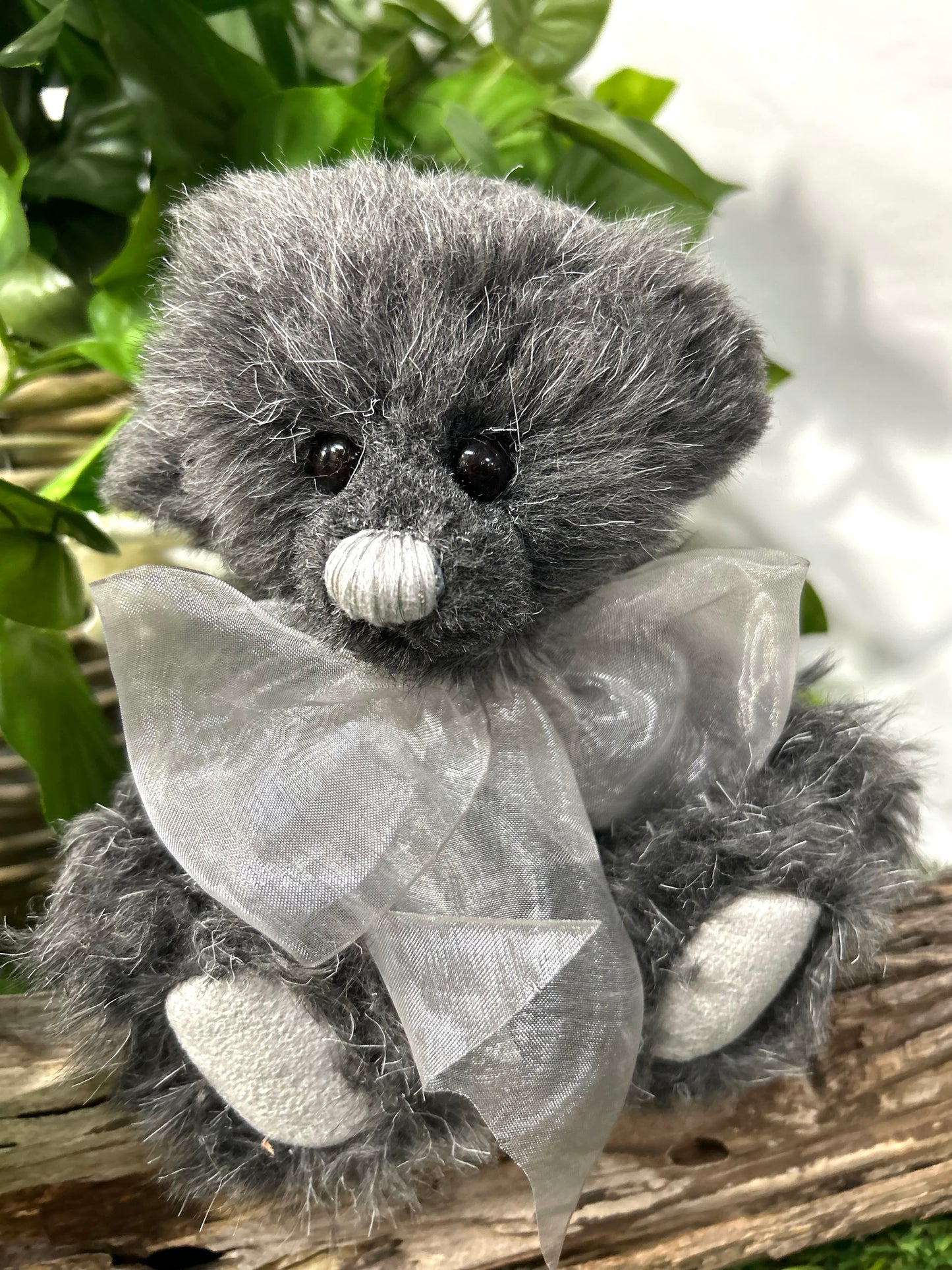 2025 CHARLIE BEARS MR FOGG
