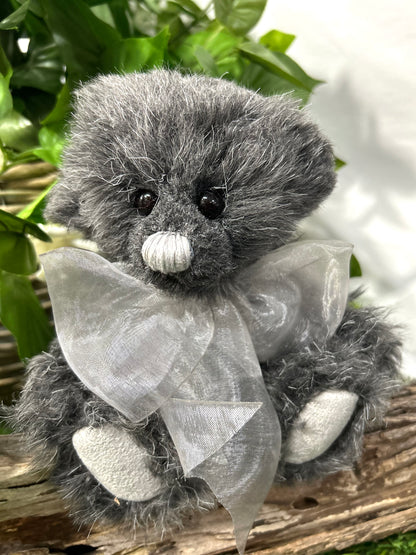 2025 CHARLIE BEARS MR FOGG