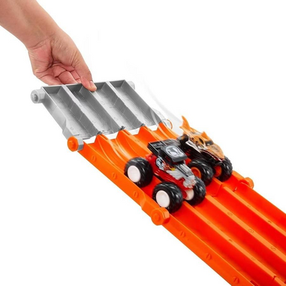 H/W MONSTER TRUCK BATTLE PLAYSET