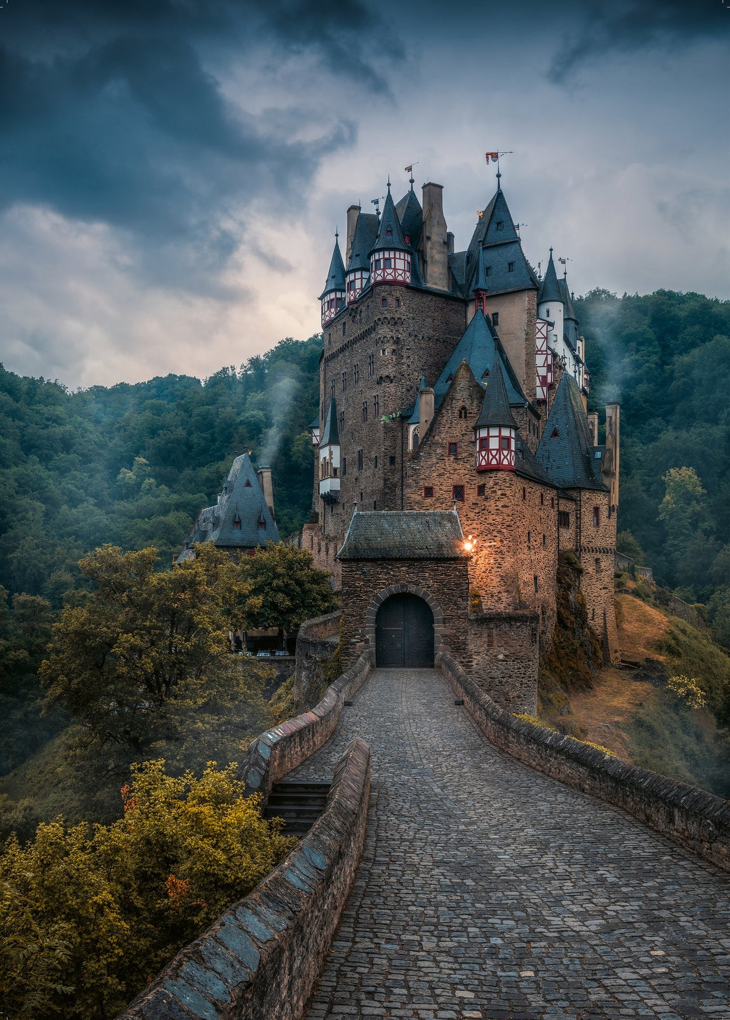 PUZZLE 1000PC ELTZ CASTLE