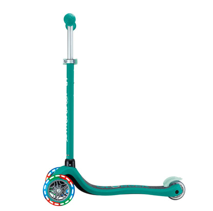 GLOBBER SCOOTER V2 LIGHTS EMERALD GREEN