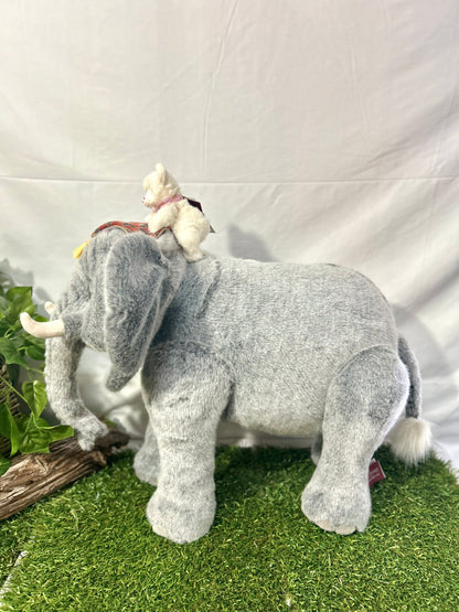 CHARLIE BEARS PICCADILLY & CIRCUS