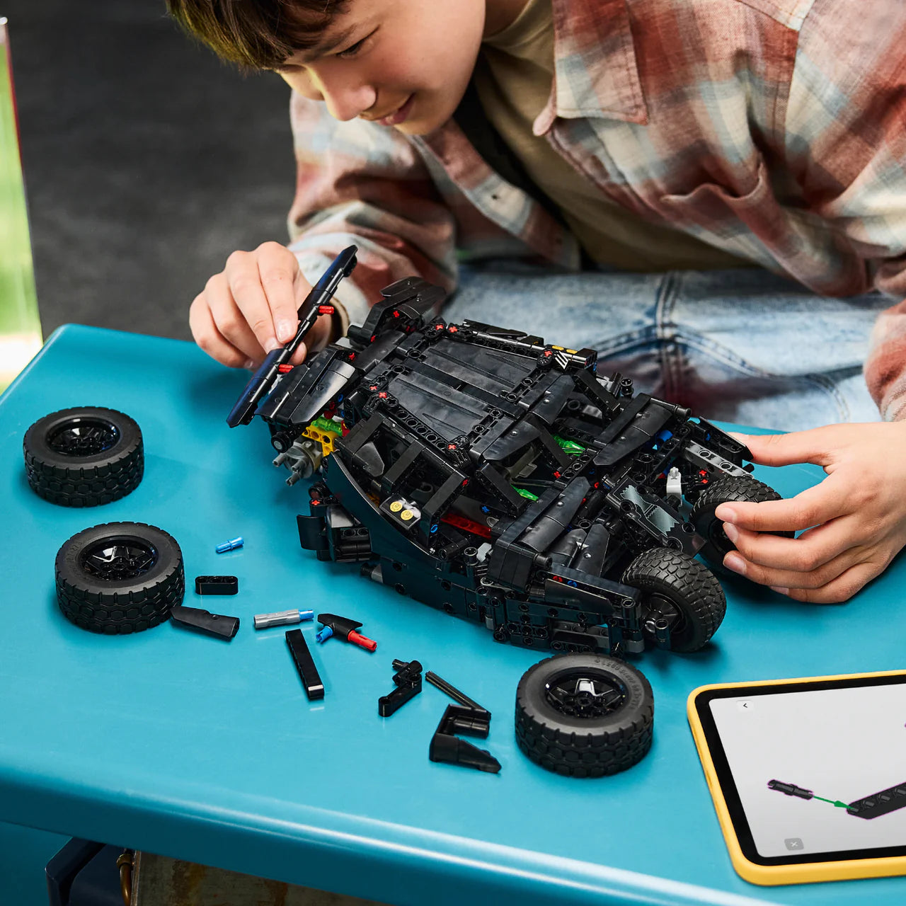 LEGO 42239 TECHNIC BATMAN TUMBLER