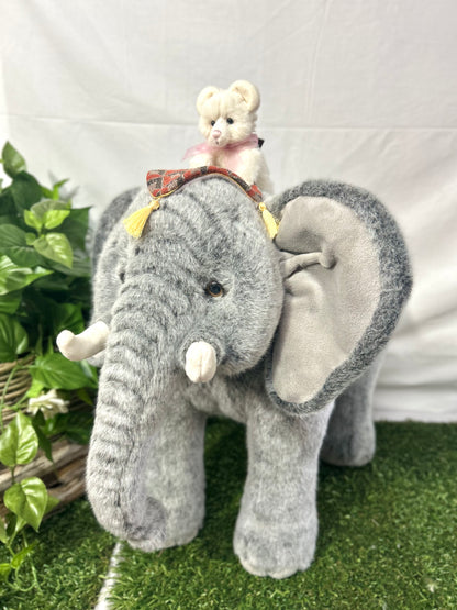 CHARLIE BEARS PICCADILLY & CIRCUS