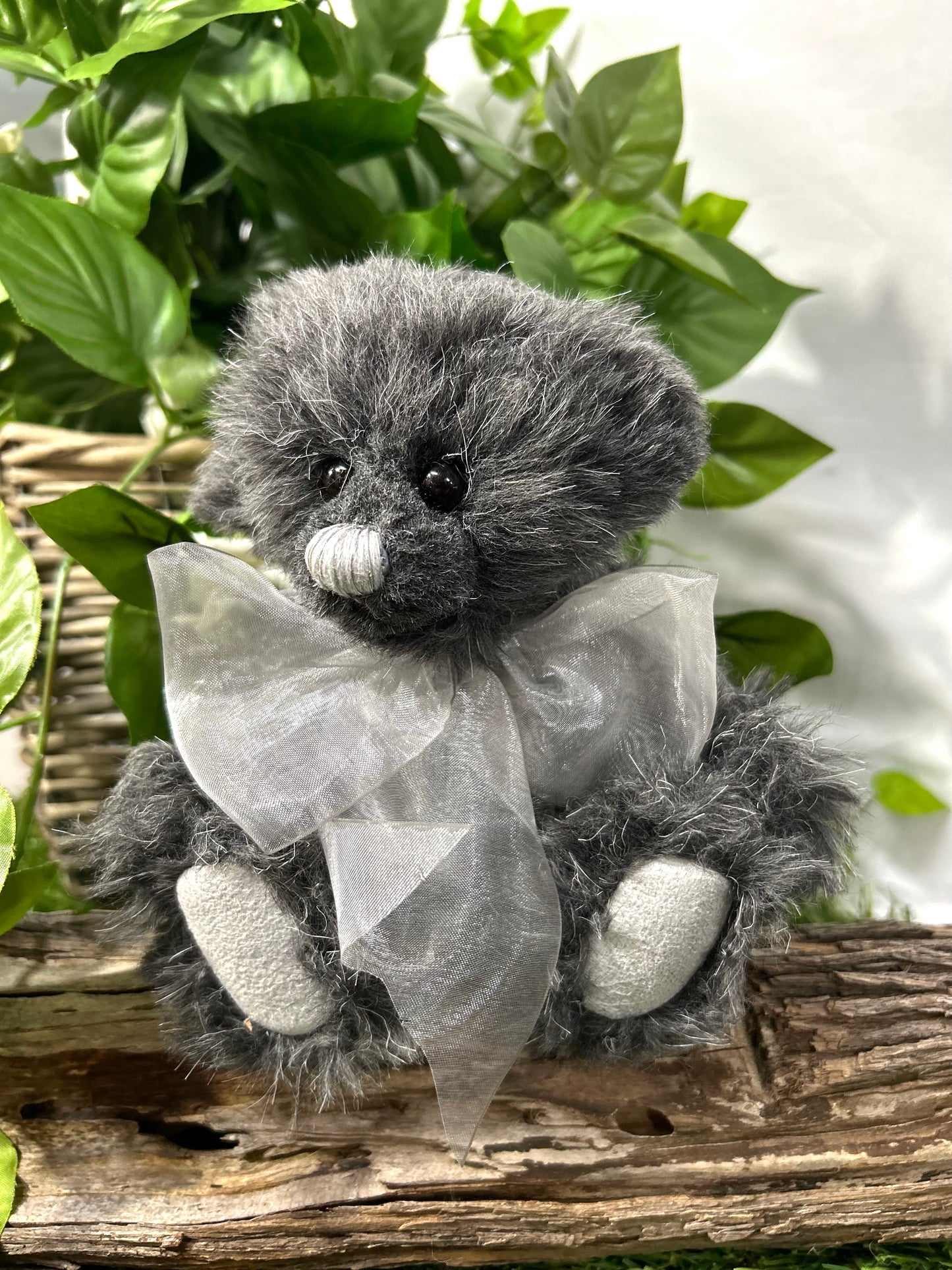 2025 CHARLIE BEARS MR FOGG