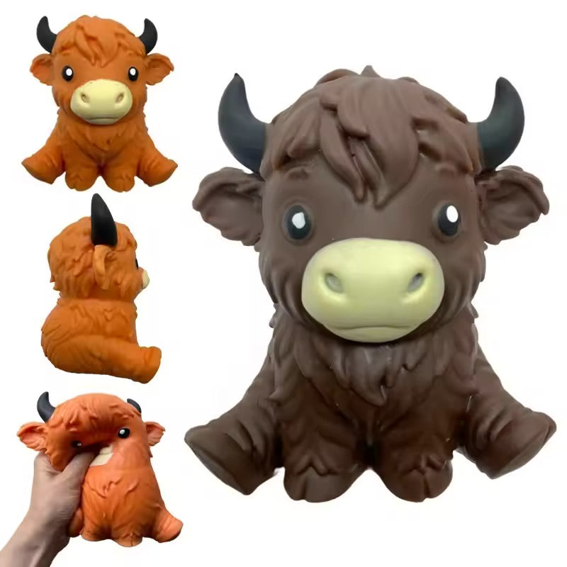 JUMBO SQUISHY HIGHLAND COW