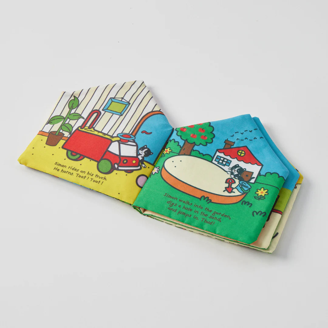 JIGGLE & GIGGLE FABRIC BOOK FARM/JUNGLE