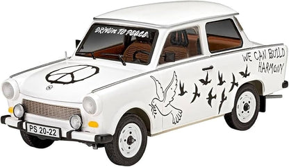 Revell 1:24 Trabant 601 Builders Choice