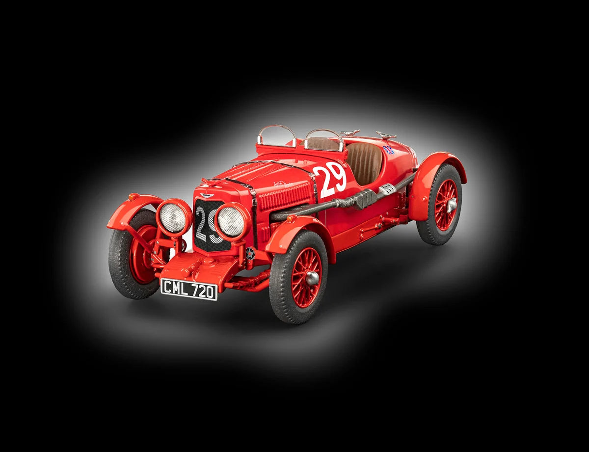 REVELL 1:32 ASTON MARTIN ULSTER