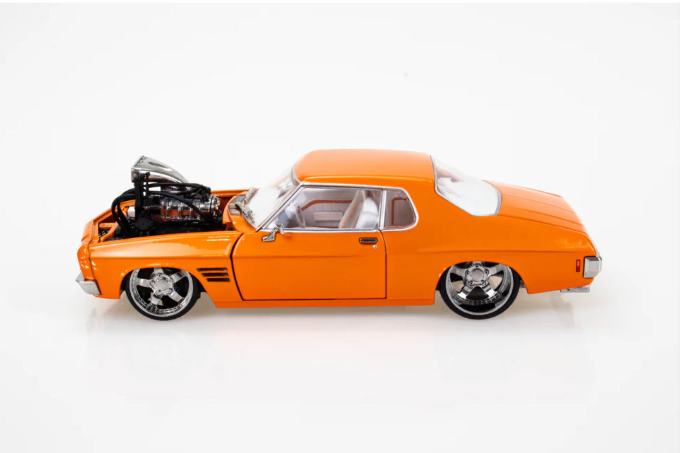 DDA 1:24 HQ HOLDEN SUPERCHARGED ORANGE