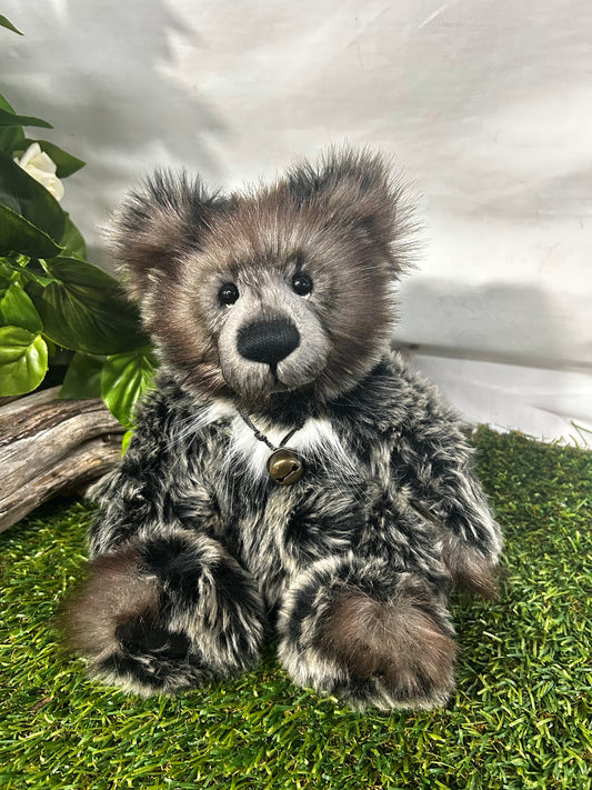 CHARLIE BEARS BIRTHDAY BEAR