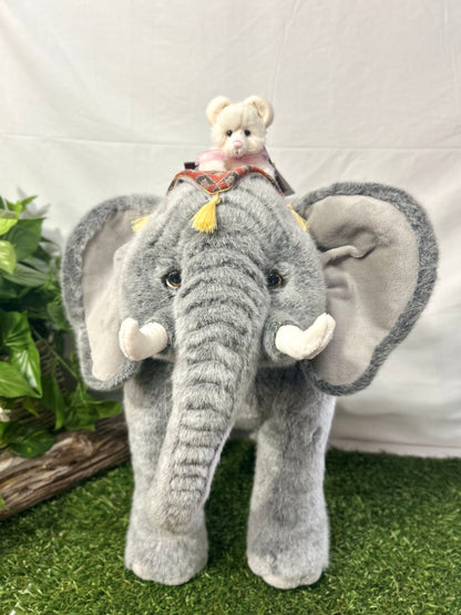 CHARLIE BEARS PICCADILLY & CIRCUS