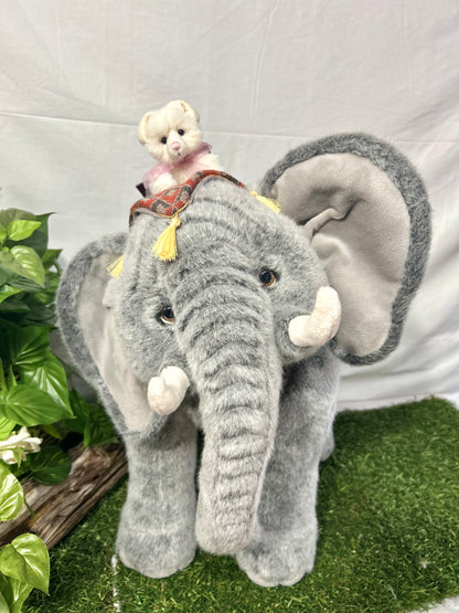 CHARLIE BEARS PICCADILLY & CIRCUS