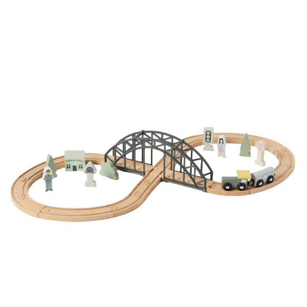 PILBEAM WOODEN TRAIN SET 28PCS