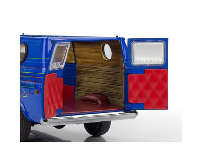 REVELL 1/25 SQUAWK VAN MODEL SET