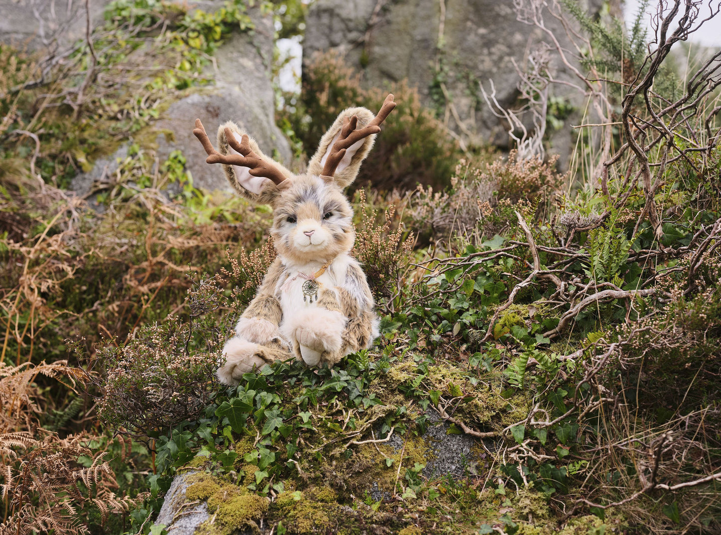 CHARLIE SIGNATURE BEAR JACKALOPE